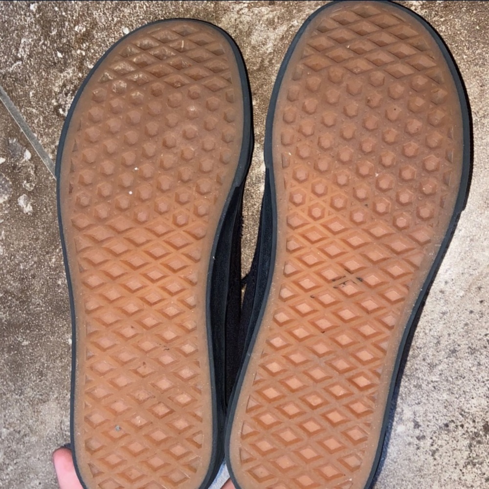 Vans - Picture 3 of 3